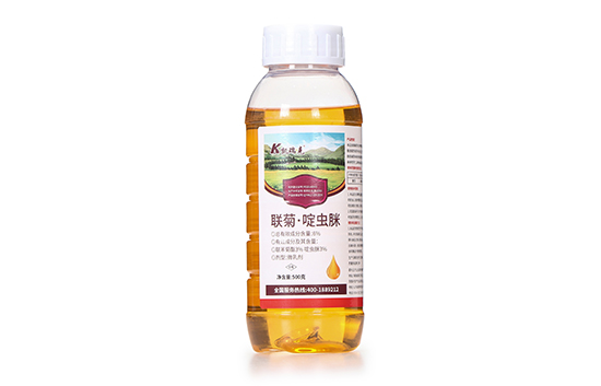 6%聯(lián)菊·啶蟲(chóng)脒微乳劑-凱瑞克 產(chǎn)品性能: 本品由煙堿類化合物啶蟲(chóng)脒和屬于擬除蟲(chóng)菊類化合物聯(lián)苯菊酯復(fù)配而成的殺蟲(chóng)劑,主要作用是干擾神經(jīng)系統(tǒng),通過(guò)抑制乙酰膽堿受體結(jié)合和破壞害蟲(chóng)神經(jīng)正常傳導(dǎo),導(dǎo)致害蟲(chóng)出現(xiàn)痙攣,麻痹而死亡。具有觸殺、胃毒、內(nèi)吸作用,可有效防治番茄白粉虱。 6%聯(lián)菊·啶蟲(chóng)脒微乳劑-凱瑞克 產(chǎn)品性能: 本品由煙堿類化合物啶蟲(chóng)脒和屬于擬除蟲(chóng)菊類化合物聯(lián)苯菊酯復(fù)配而成的殺蟲(chóng)劑,主要作用是干擾神經(jīng)系統(tǒng),通過(guò)抑制乙酰膽堿受體結(jié)合和破壞害蟲(chóng)神經(jīng)正常傳導(dǎo),導(dǎo)致害蟲(chóng)出現(xiàn)痙攣,麻痹而死亡。具有觸殺、胃毒、內(nèi)吸作用,可有效防治番茄白粉虱。